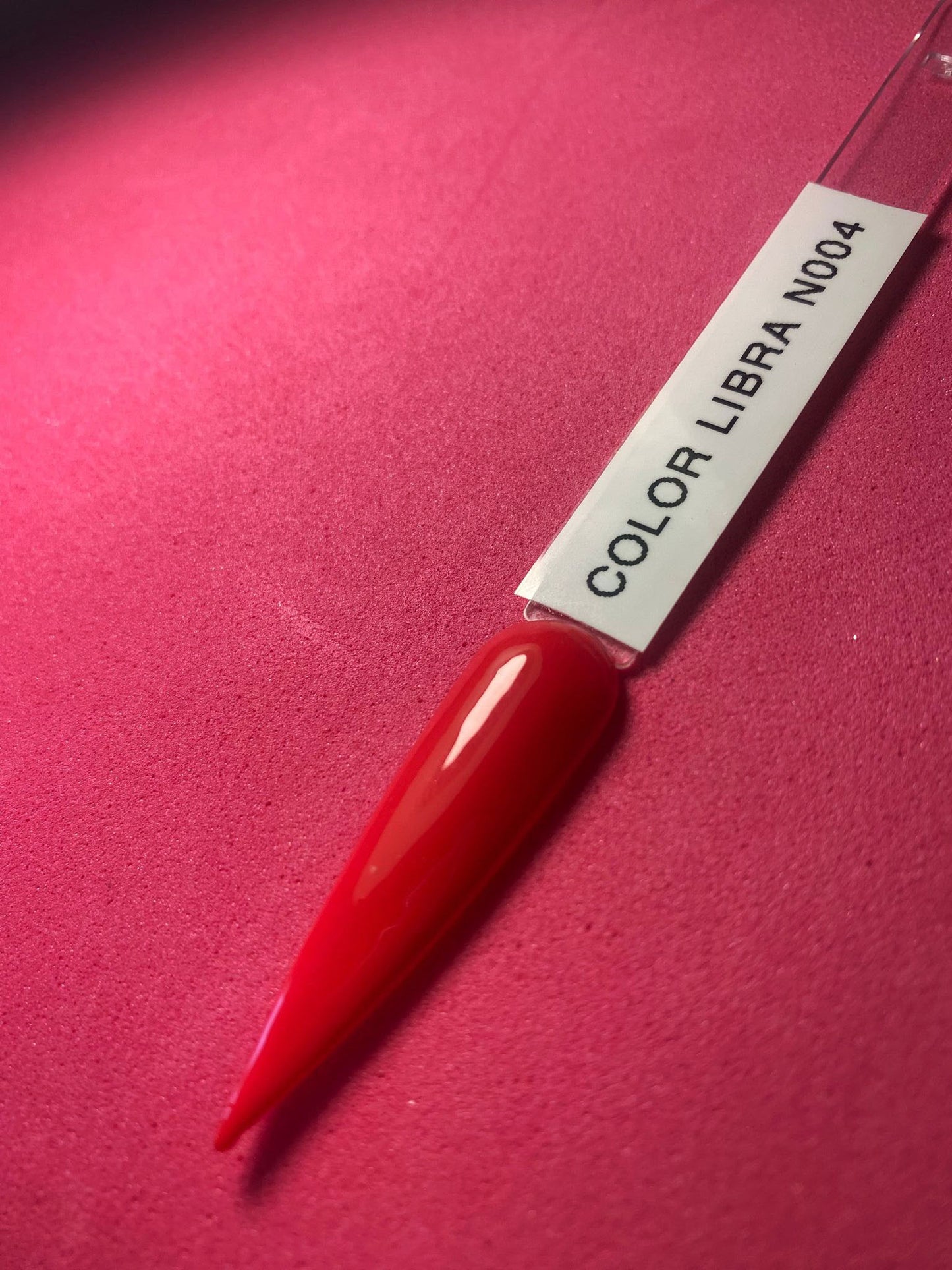 COLOR LIBRA N° 004 - Gel polish ad alta pigmentazione per una copertura intensa