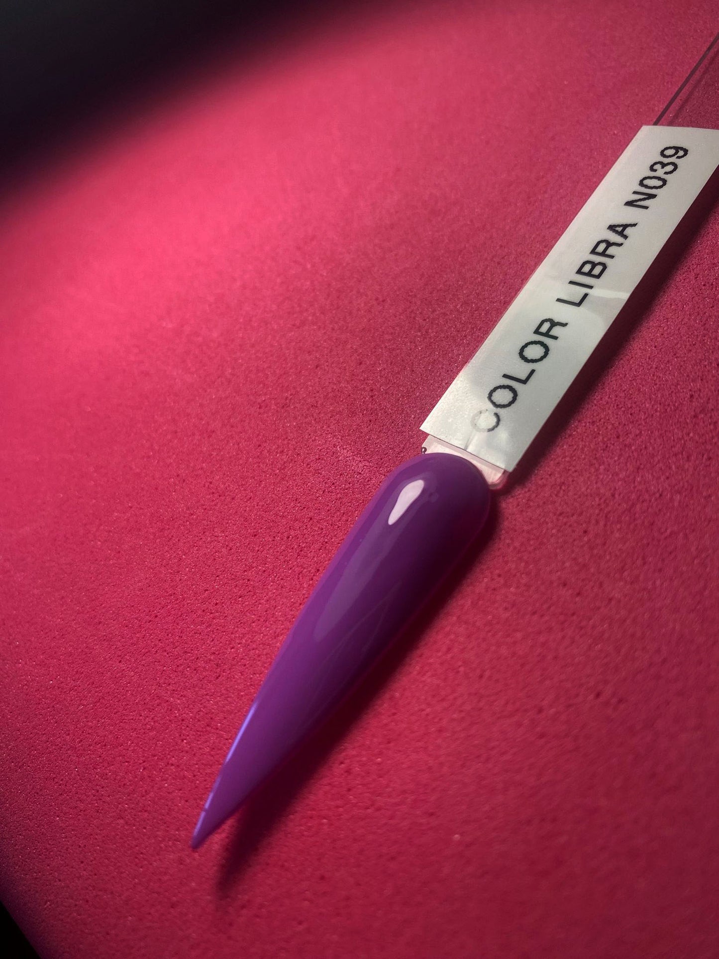 COLOR LIBRA N° 039 - Gel polish ad alta pigmentazione per una copertura intensa