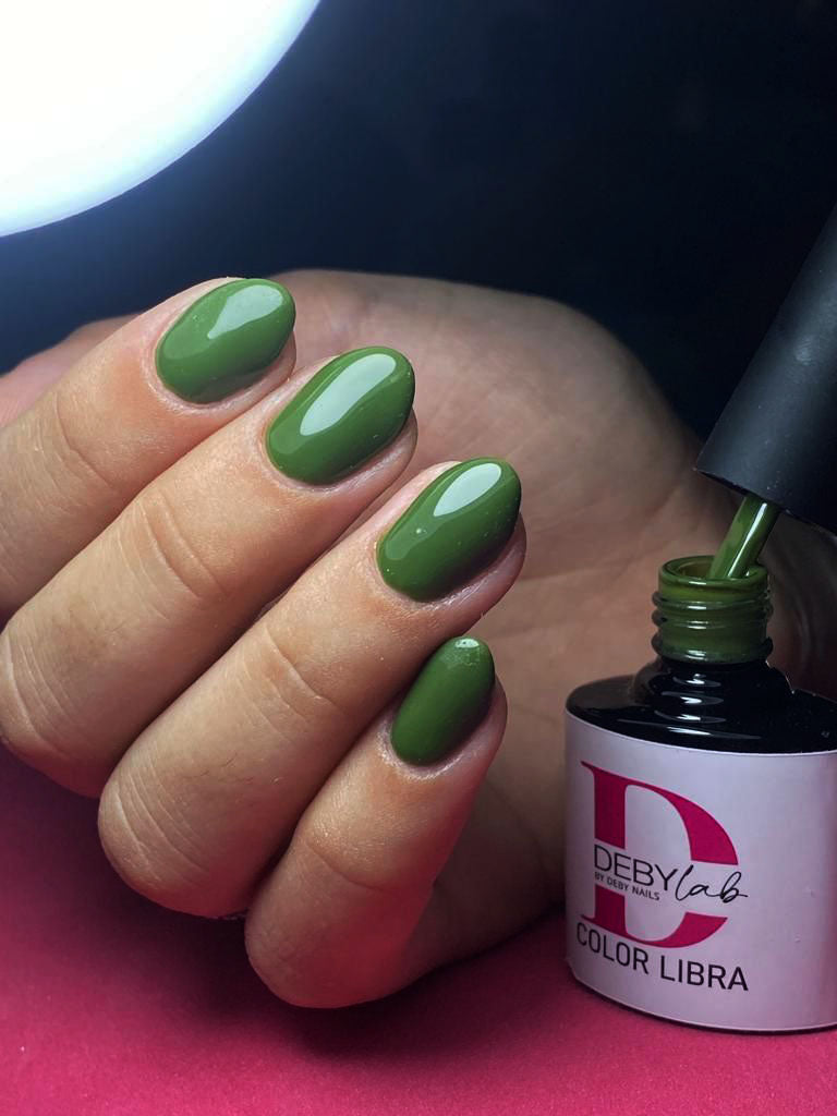 COLOR LIBRA N° 005 - Gel polish ad alta pigmentazione per una copertura intensa