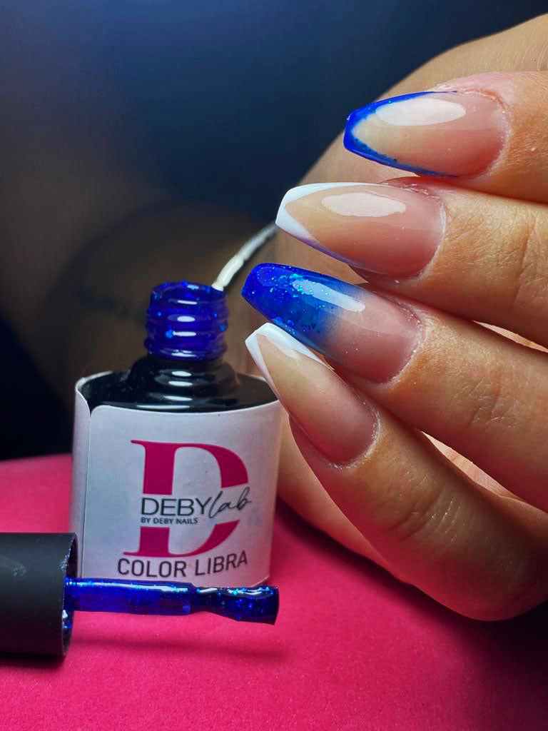 COLOR LIBRA N° 093 - Gel polish ad alta pigmentazione per una copertura intensa