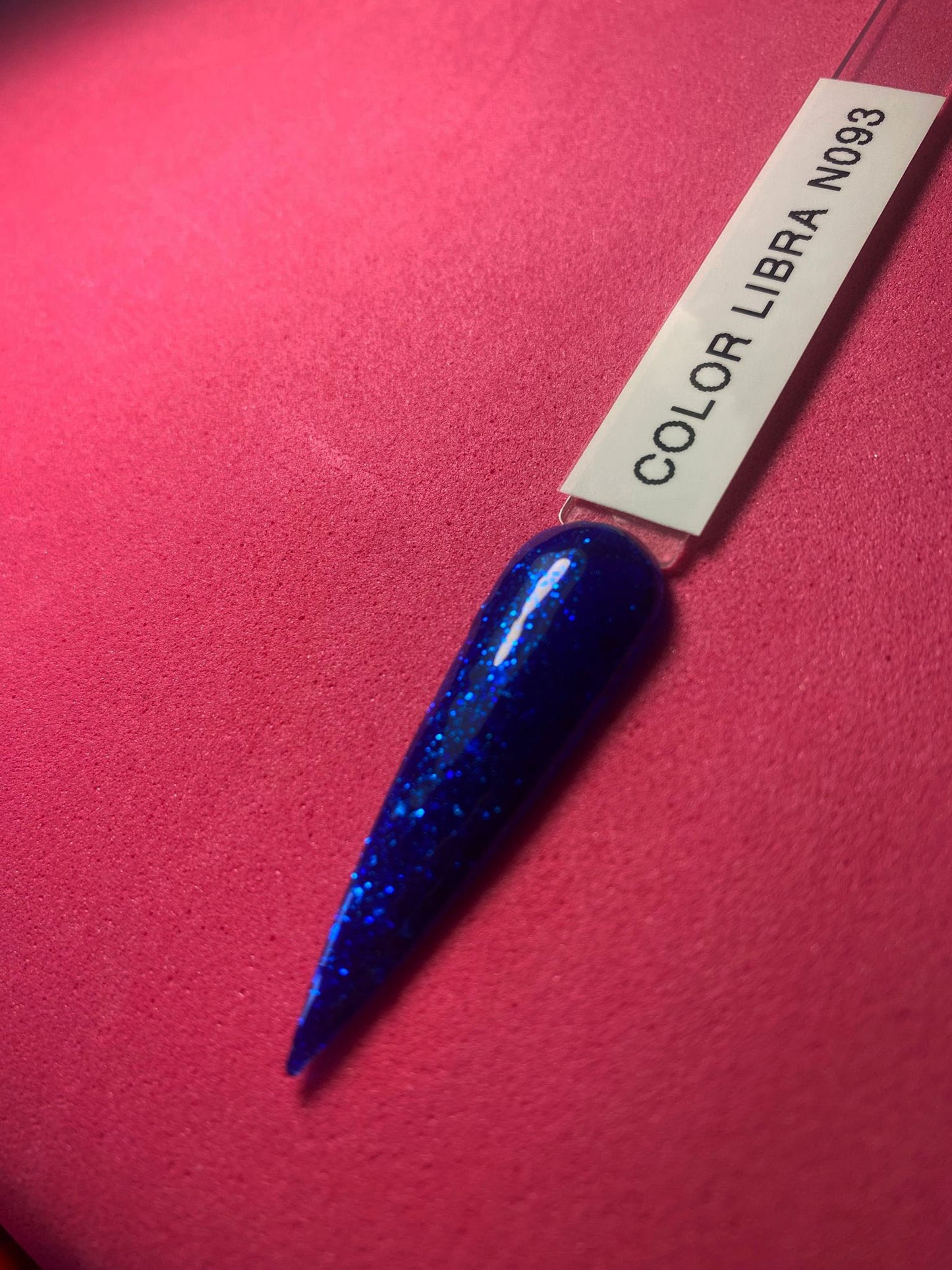 COLOR LIBRA N° 093 - Gel polish ad alta pigmentazione per una copertura intensa