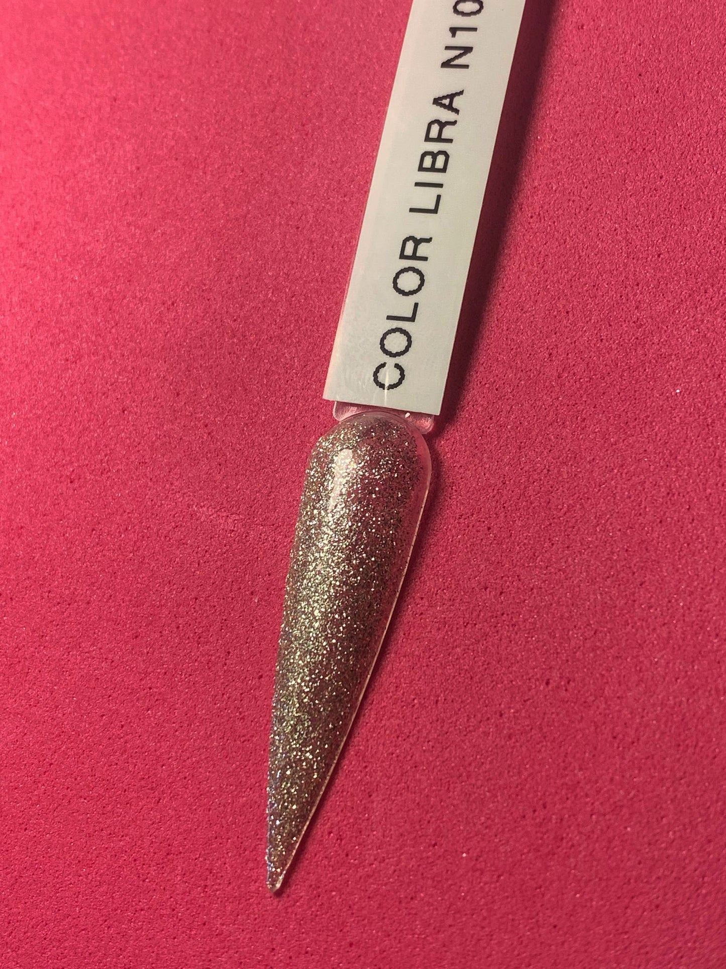COLOR LIBRA N° 100 - Gel polish ad alta pigmentazione per una copertura intensa