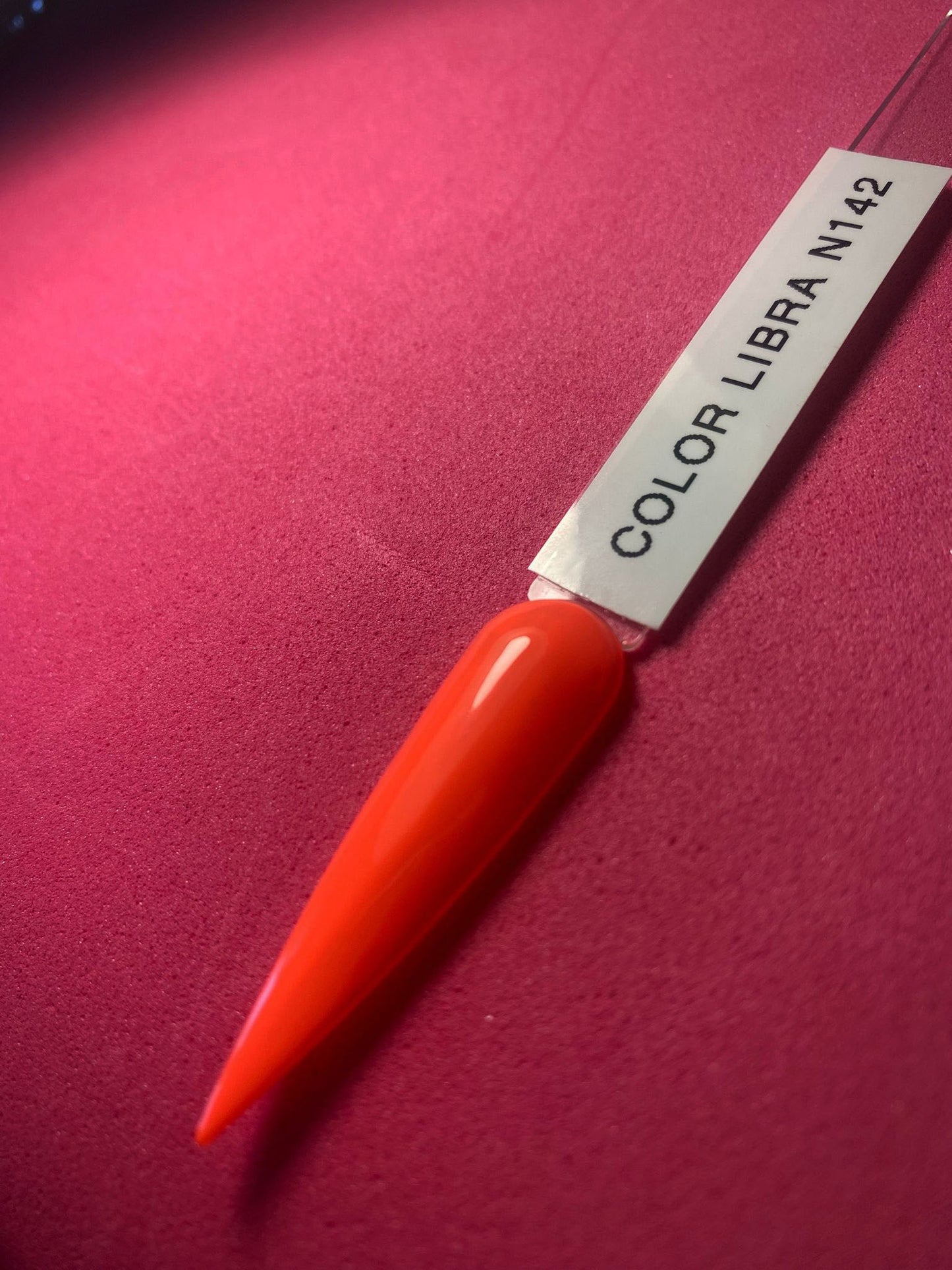 COLOR LIBRA N° 142 - Gel polish ad alta pigmentazione per una copertura intensa