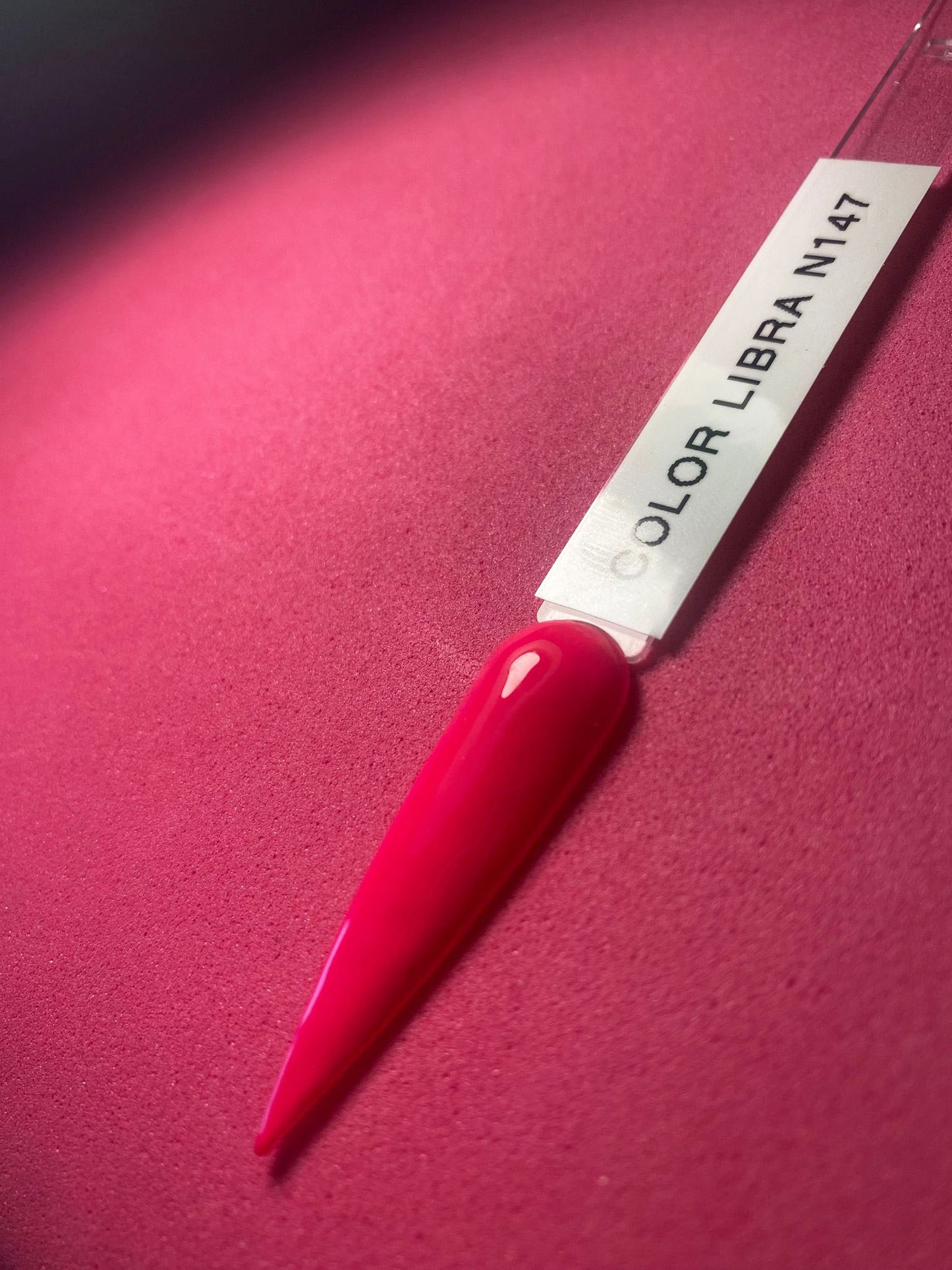 COLOR LIBRA N° 147 - Gel polish ad alta pigmentazione per una copertura intensa