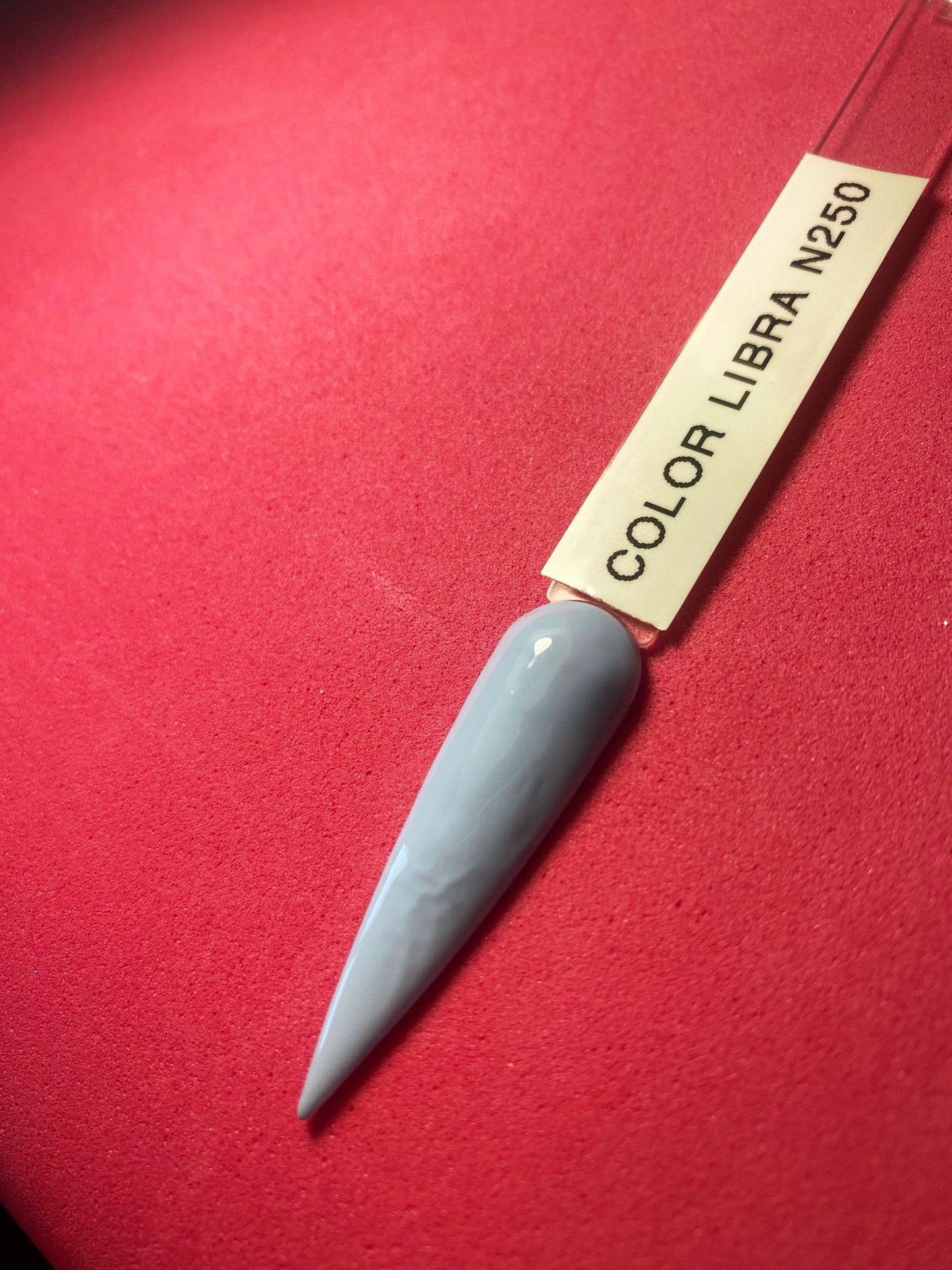 COLOR LIBRA N° 250 - Gel polish ad alta pigmentazione per una copertura intensa