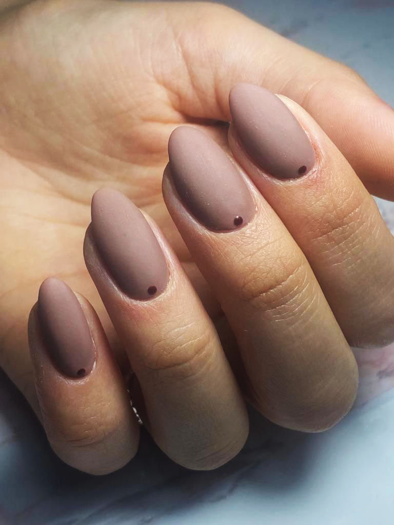 COLOR LIBRA N° 049 - Gel polish ad alta pigmentazione per una copertura intensa